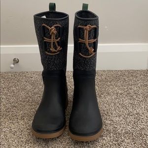 BRAND NEW Kamik “Abigail” Waterproof Boots